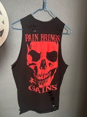 Black Muscle Tank with Red Skull 'Pain Brings Gains' Graphic